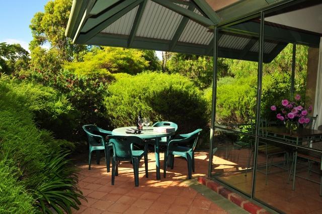 Waterfall Cottages Margaret River Екстер'єр фото